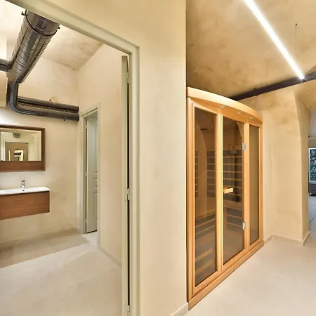 86 - Urban Charming Lejlighed *