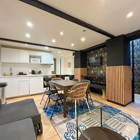 Apartment 86 - Urban Charming *