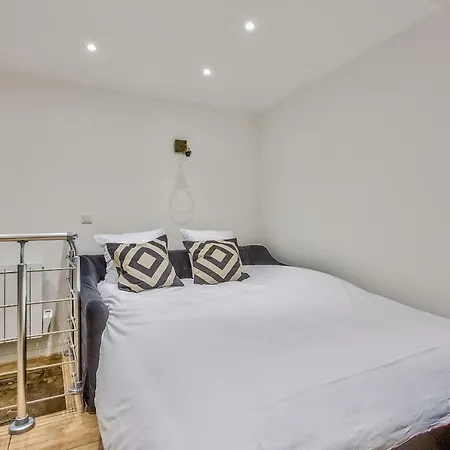 86 - Urban Charming * Paris