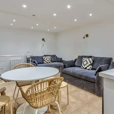 86 - Urban Charming *